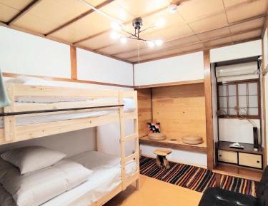 Economy Triple Room