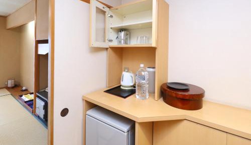 Twin Room with Shared Bathroom - Non-Smoking