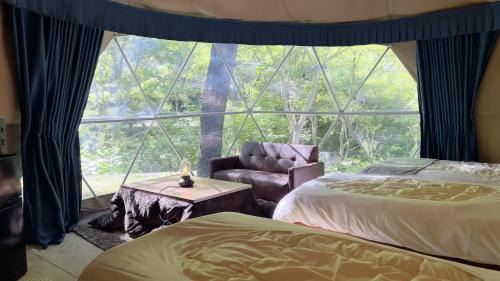 Center Glamping Dome