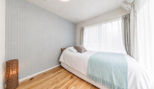 Five-Bedroom Apartment