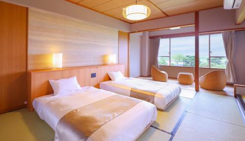 Superior Japanese-Style Beds holds 2 people - Indoor Bath - Non-Smoking
