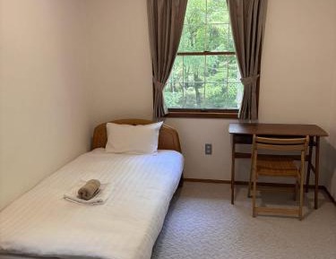 Single Room with Shared Bathroom