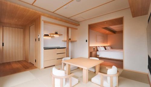 Japanese Western Corner suite Twin Room with open-air hot spring 