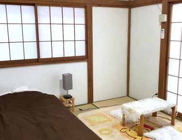 Twin Room with Shared Bathroom