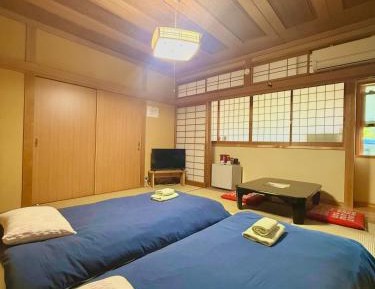 Japanese-Style Room