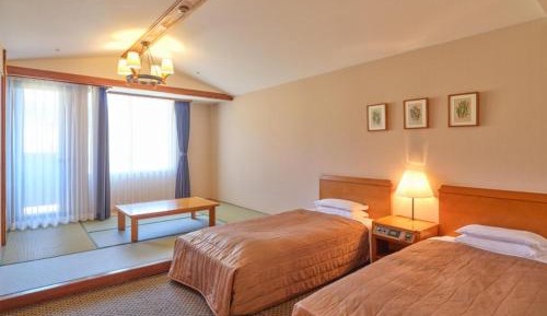 Room with Tatami Area - Non-Smoking