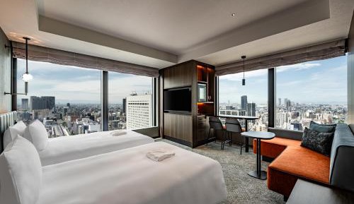 Deluxe Corner Twin Room - Non-Smoking