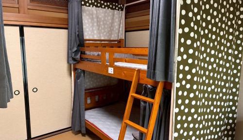 Mixed Dormitory Room