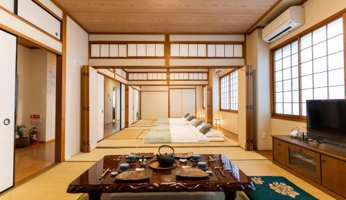 Japanese-Style Room