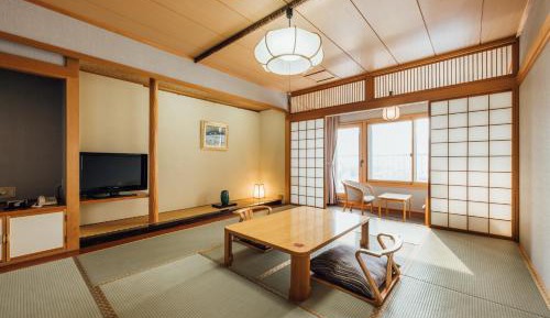 Japanese-Style Room