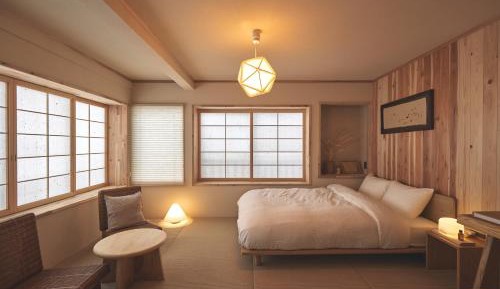 Double Room with Shared Bathroom