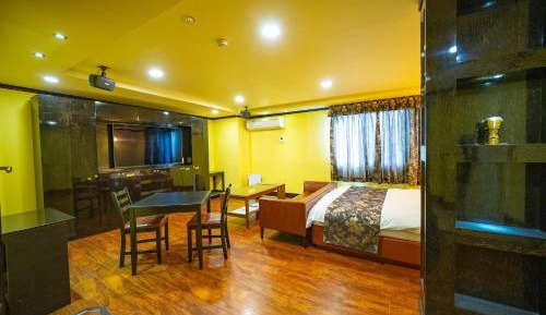 Standard King Room