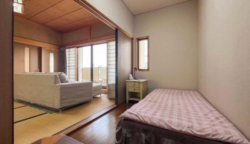 Economy Twin Room