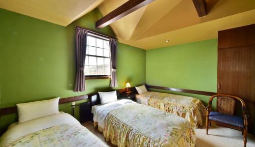 Triple Room with Private Bathroom