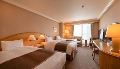 Twin Room with 1 Extra Bed for 3 people - Non-Smoking