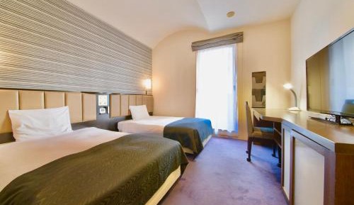 Cozy Twin Room - Non-Smoking