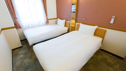 Twin Room - Non-Smoking