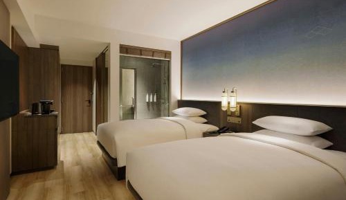 Superior Double Room with Two Double Beds and City View