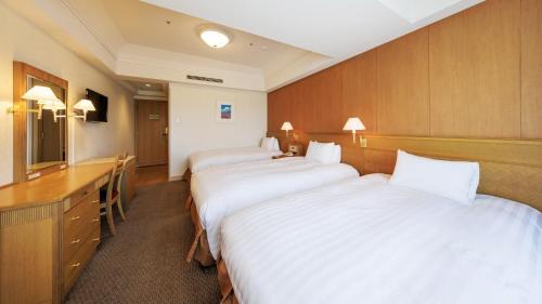 Standard Triple Room - Non-Smoking