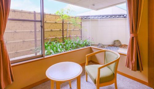 Standard Japanese-Style-Room(No View) holds 6 people - Indoor Bath - Non-Smoking