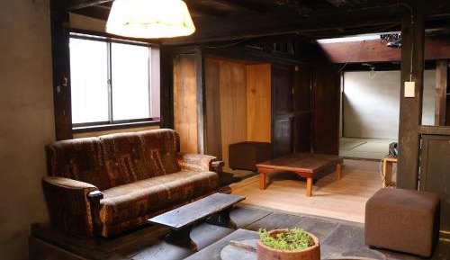 Twin Room with Shared Bathroom