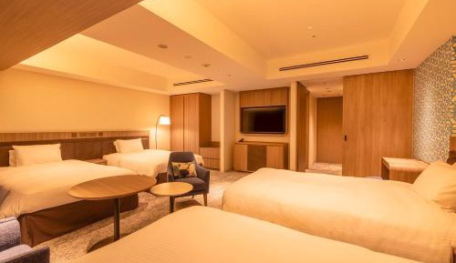 Quadruple Room - Club Floor with Lounge Access - Non-Smoking
