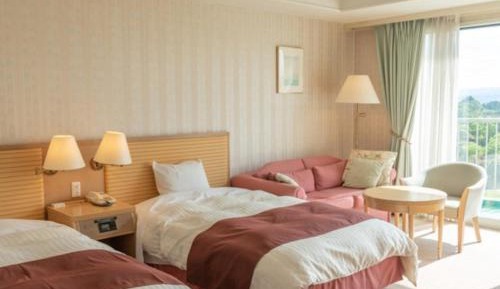 Twin Room with Sea View - Non-Smoking
