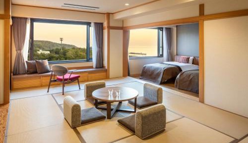 SUNSET Deluxe Room with Tatami Area