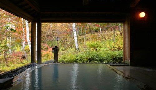 Quadruple Japanese-style room with architectural value<Karin>
