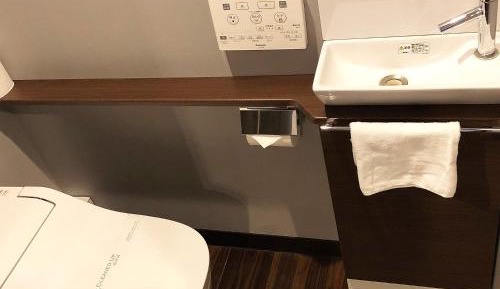 Single Room with Shared Bathroom
