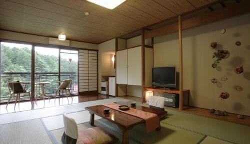 Superior Japanese-Style Room