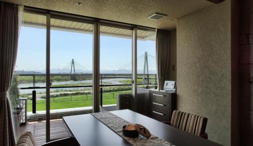Deluxe Corner Room with Open-Air Bath River-View - Non-Smoking