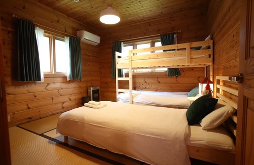 Iida Cottage | Swiss Chalet Hakuba