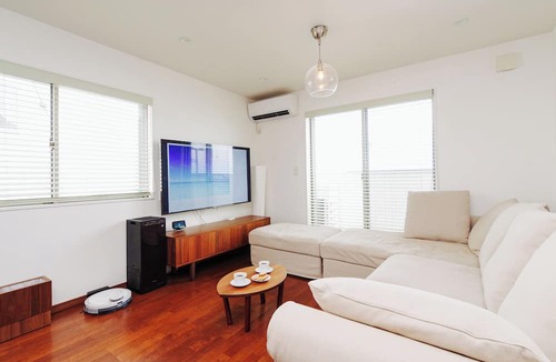 Yokosuka House | Oceanfront Villa Hale Kahakai