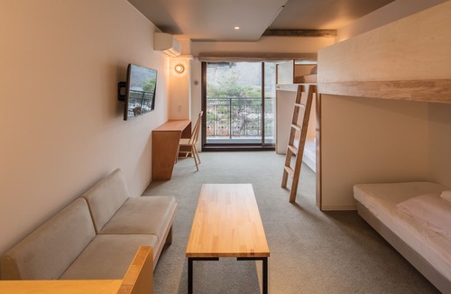 Gora Hostel | WPÜ HOTEL HAKONE