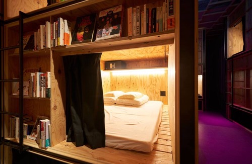 Kabukicho Hostel | Book & Bed Tokyo Shinjuku - Hostel