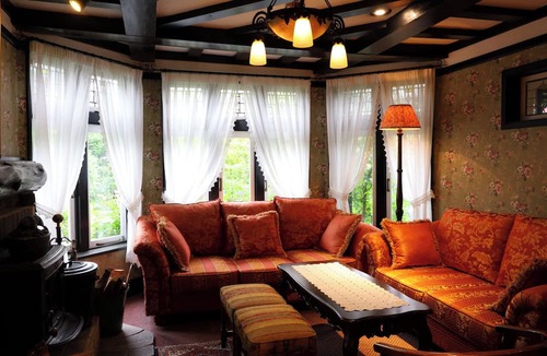 Hokuto House | Petit Hotel & Restaurant Old Age