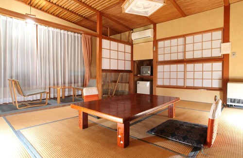 Yudanaka Shibu Onsen House | Hatsunoyu hotel