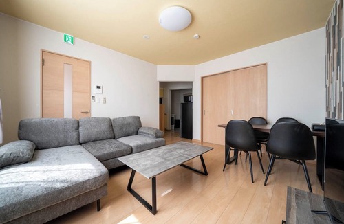 Sorachi-gun Apartment | LAMBRUSCO