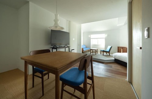 Miyota Hotel | Nishi-Karuizawa Hotel atelier bla by LONGINGHOUSE