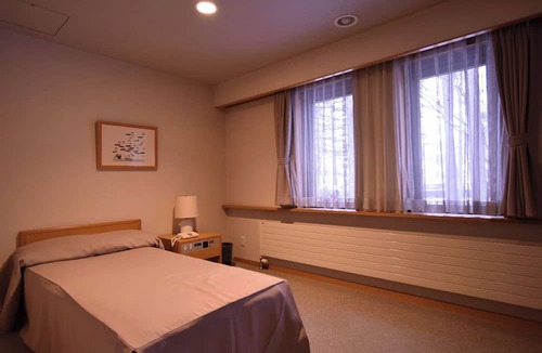 Kitasaku-gun Hotel | Karuizawa Club of Art