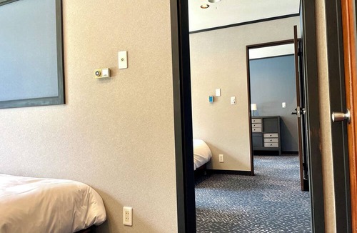 Iida Cabin | Ember Lodge
