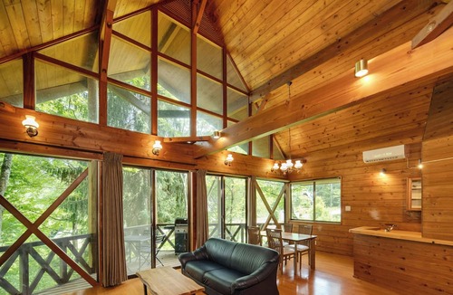 Toyoshina Cabin | Wan Wan Paradise Azumino