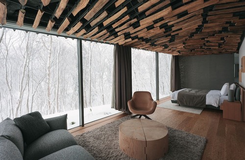 Sanjo Hotel | Snow Peak FIELD SUITE SPA HEADQUARTERS