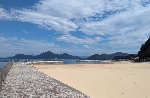 Numazu House | Private rooms in togo beach side house
