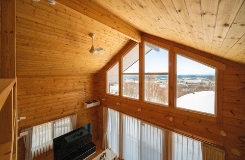 Zenibako Ski Chalet | THE Crestview Lodge