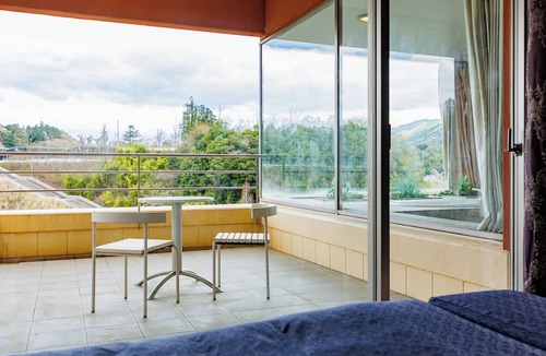 Iwaki Hotel | Spa Resort Hawaiians ViR Port