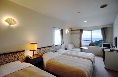 Shimoda Villa | Garden Villa Shirahama