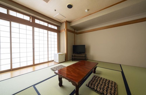 Togo-cho Hotel | Royal Hotel Uohachi
