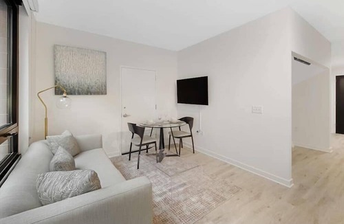NoMa Hotel | Ideal for Your DC Visit | Stylish 1BR Apartment with Full Kitchen